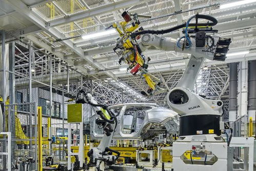 路特斯全球智能工廠武漢竣工，首輛純電智能汽車下線引領產業革新