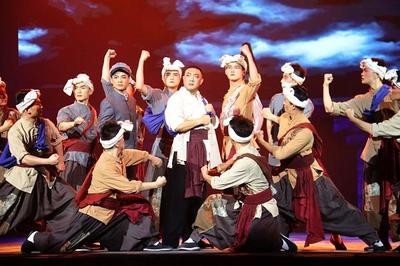 傳承紅色基因 花燈劇《王德三》在祥云首演